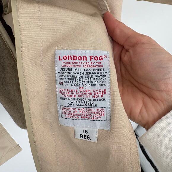 London Fog Beige Removable Liner Short Trench Coat Jacket Size 18 Outdoors - Picture 2 of 7